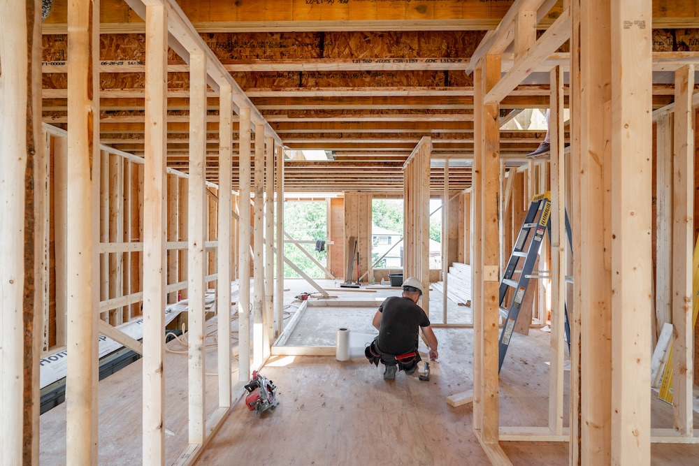 Hiring the Right Contractor in Toronto: 10 Questions You Must Ask